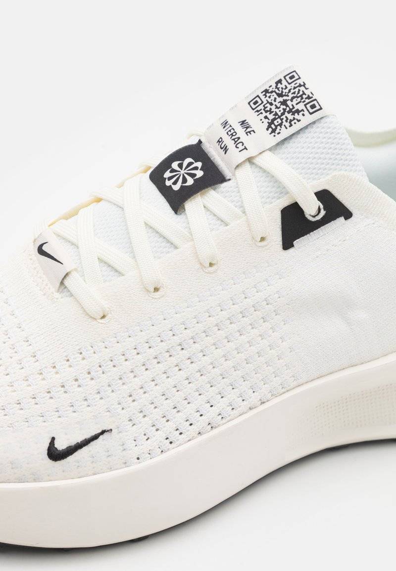 Nike Performance Nike Performance INTERACT RUN - Minimalist running shoes Großer Ausverkauf