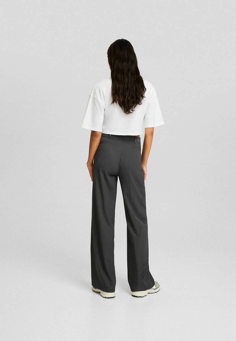 Bershka Bershka WIDE-LEG TAILORED - Trousers - mottled dark grey Bis zu 55% Rabatt