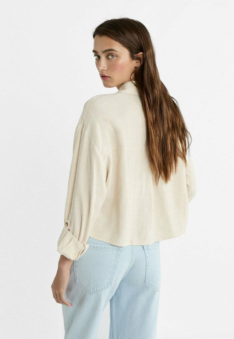 Stradivarius Stradivarius Button-down blouse - stone 50% Rabatt mit kostenlosem Versand