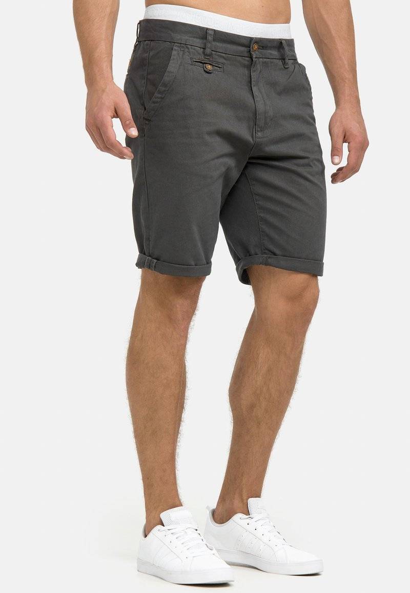 INDICODE JEANS INDICODE JEANS CUBA - Shorts - raven Fabrikladen