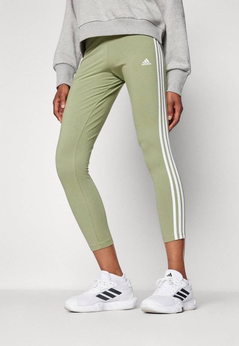 adidas Sportswear adidas Sportswear ESSENTIALS 3 STRIPES HIGH WAISTED - Leggings - tent green Saisonschlussverkauf