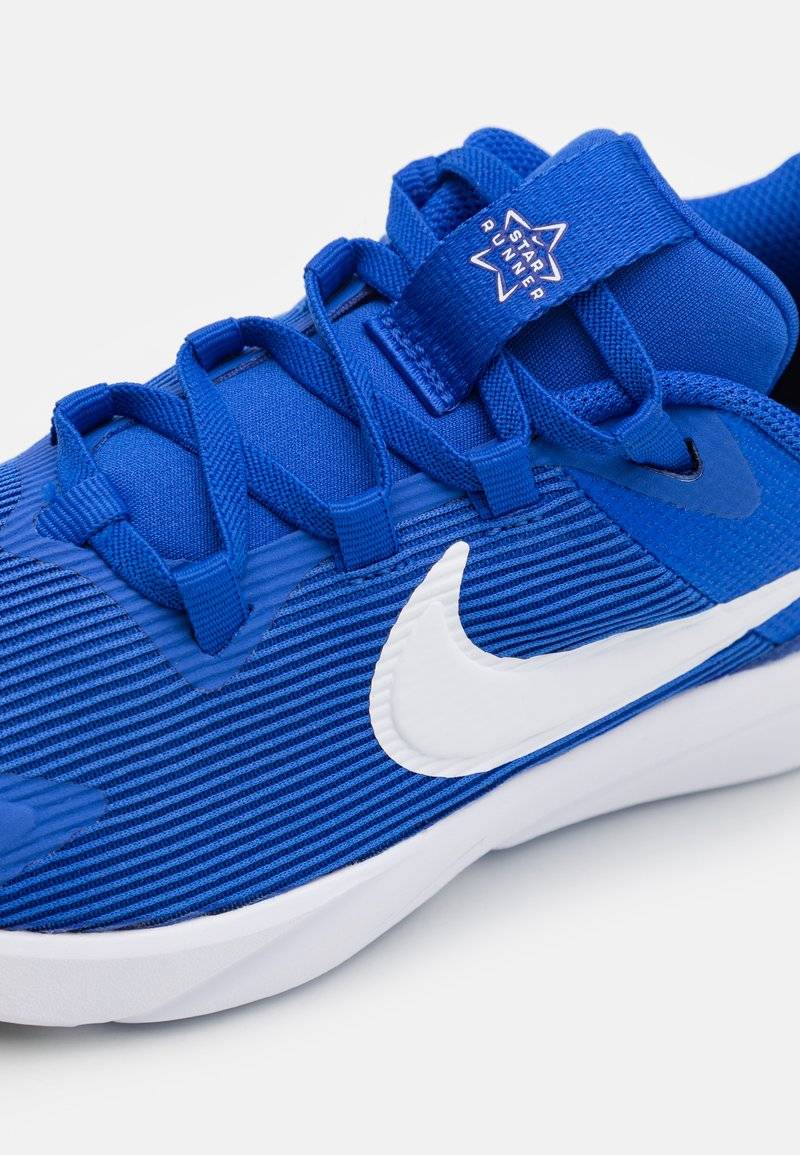 Nike Performance Nike Performance STAR RUNNER - Competition running shoes Osterangebot