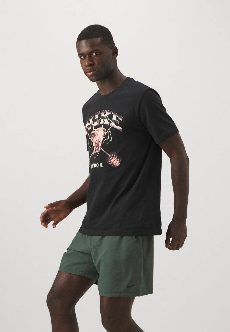 Nike Performance Nike Performance FORM SHORT - Sports shorts Vatertagsangebot