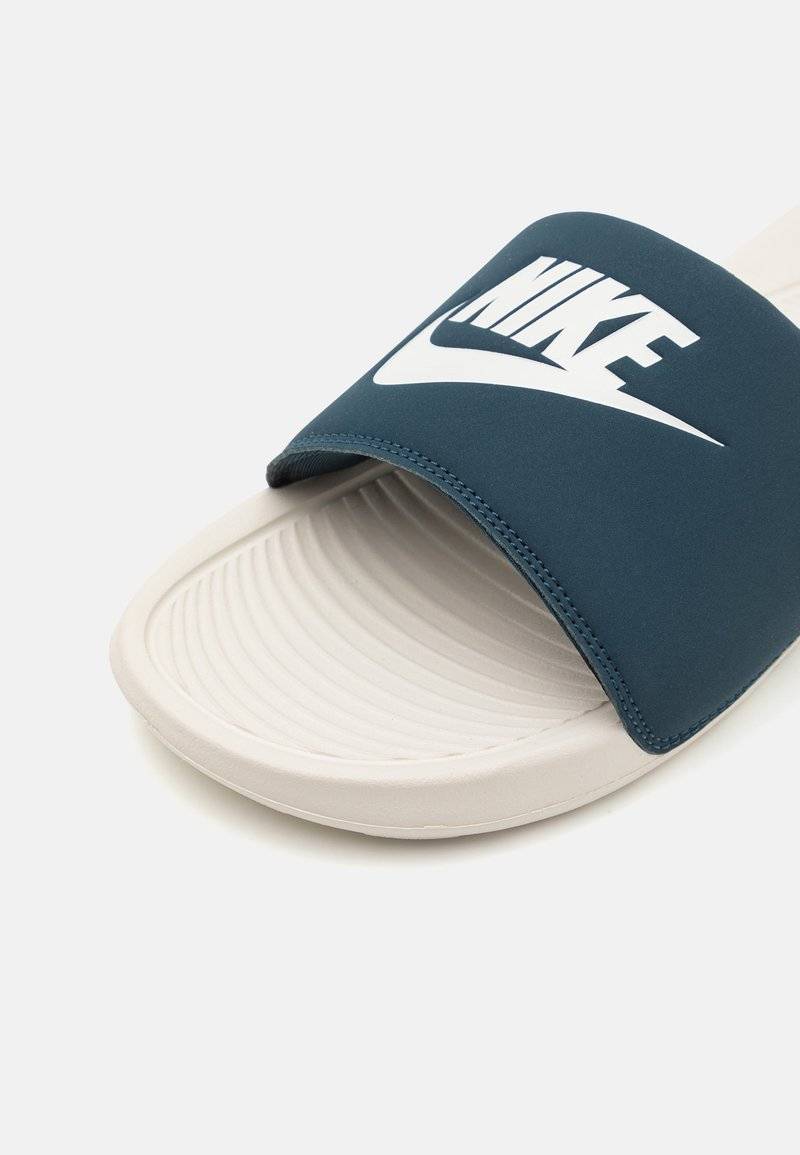 Nike Sportswear Nike Sportswear VICTORI ONE SLIDE - Pool slides Top Angebot