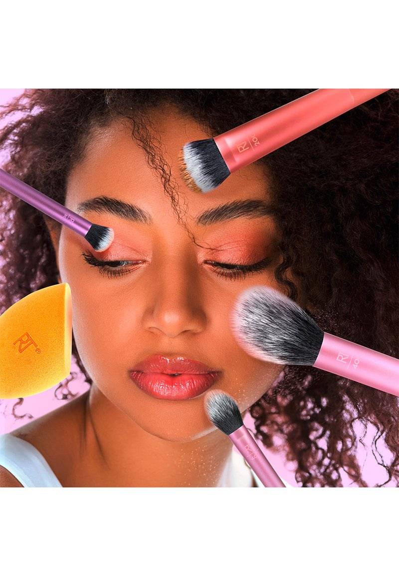 Real Techniques Real Techniques EVERYDAY ESSENTIALS SET - Makeup brush set Bis zu 60% Rabatt