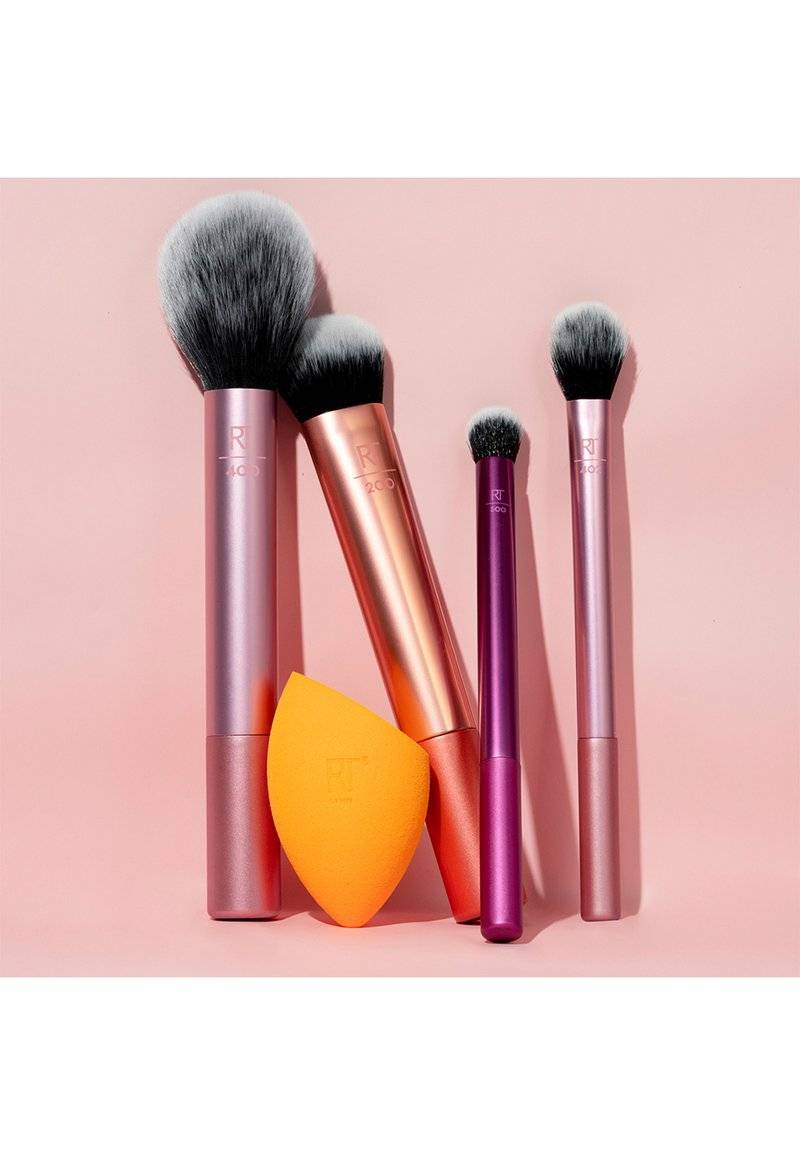 Real Techniques Real Techniques EVERYDAY ESSENTIALS SET - Makeup brush set Bis zu 60% Rabatt