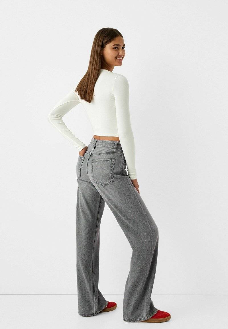 Bershka Bershka Flared Jeans - mottled dark grey Angebote
