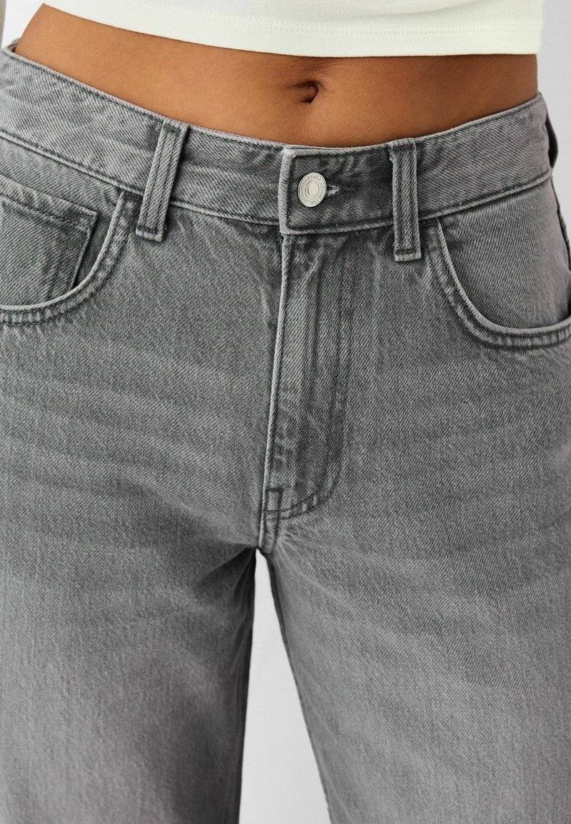 Bershka Bershka Flared Jeans - mottled dark grey Angebote