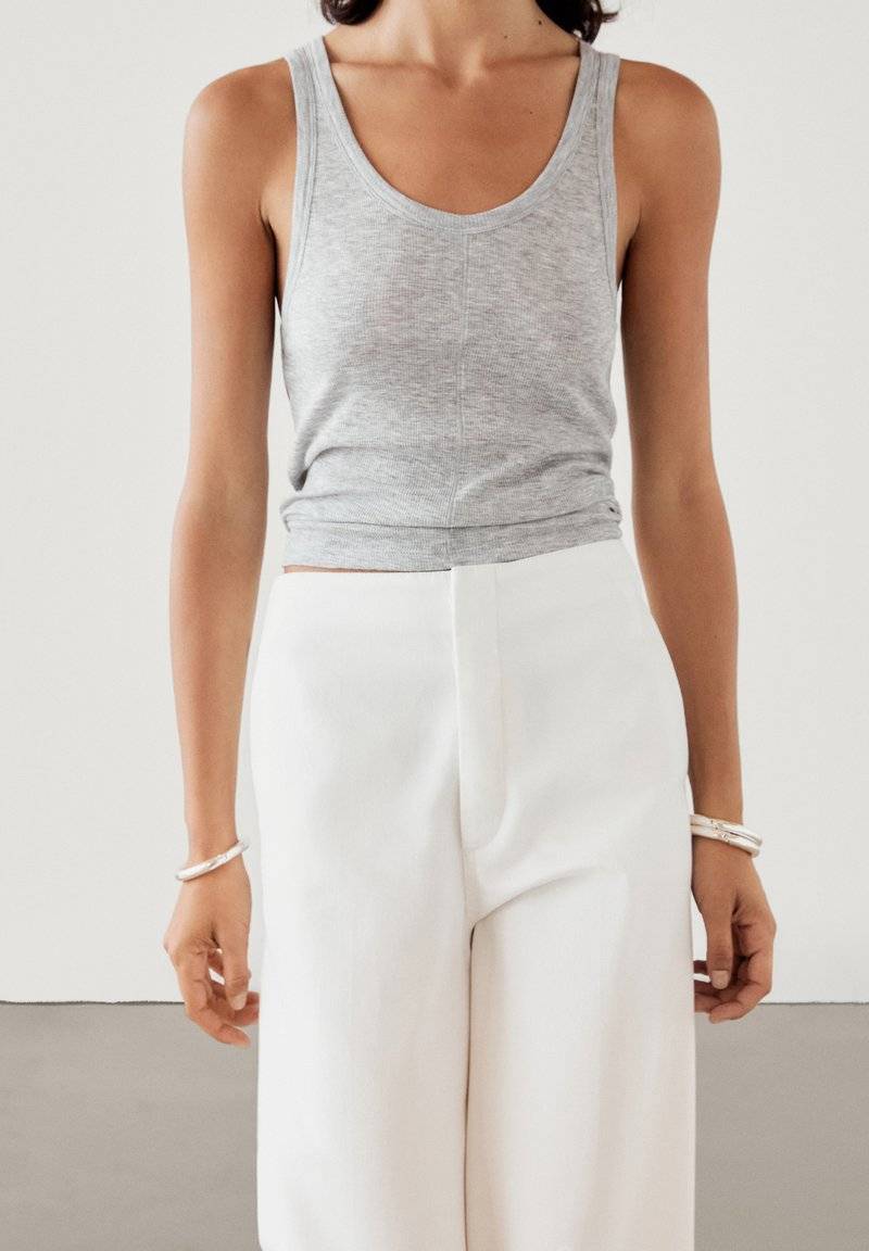Massimo Dutti Massimo Dutti HIGH-WAIST FLARED - Trousers - white Fabrikverkauf