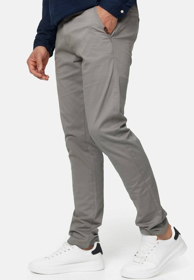 INDICODE JEANS INDICODE JEANS CHERRY - Chinos - light grey Fabrik Onlineshop