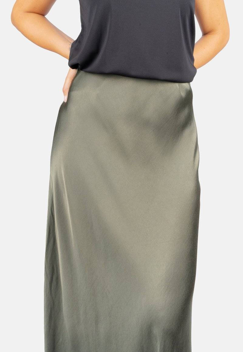 Seasons of April Seasons of April LILLY - Maxi skirt - khaki Preisnachlass