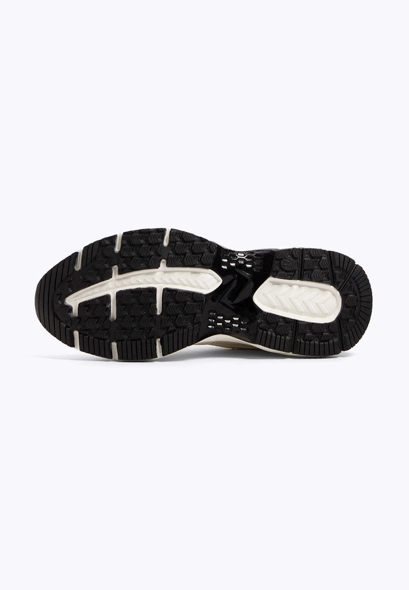 OYSHO OYSHO RETRO RUNNING - Training shoe - white Online Outlet