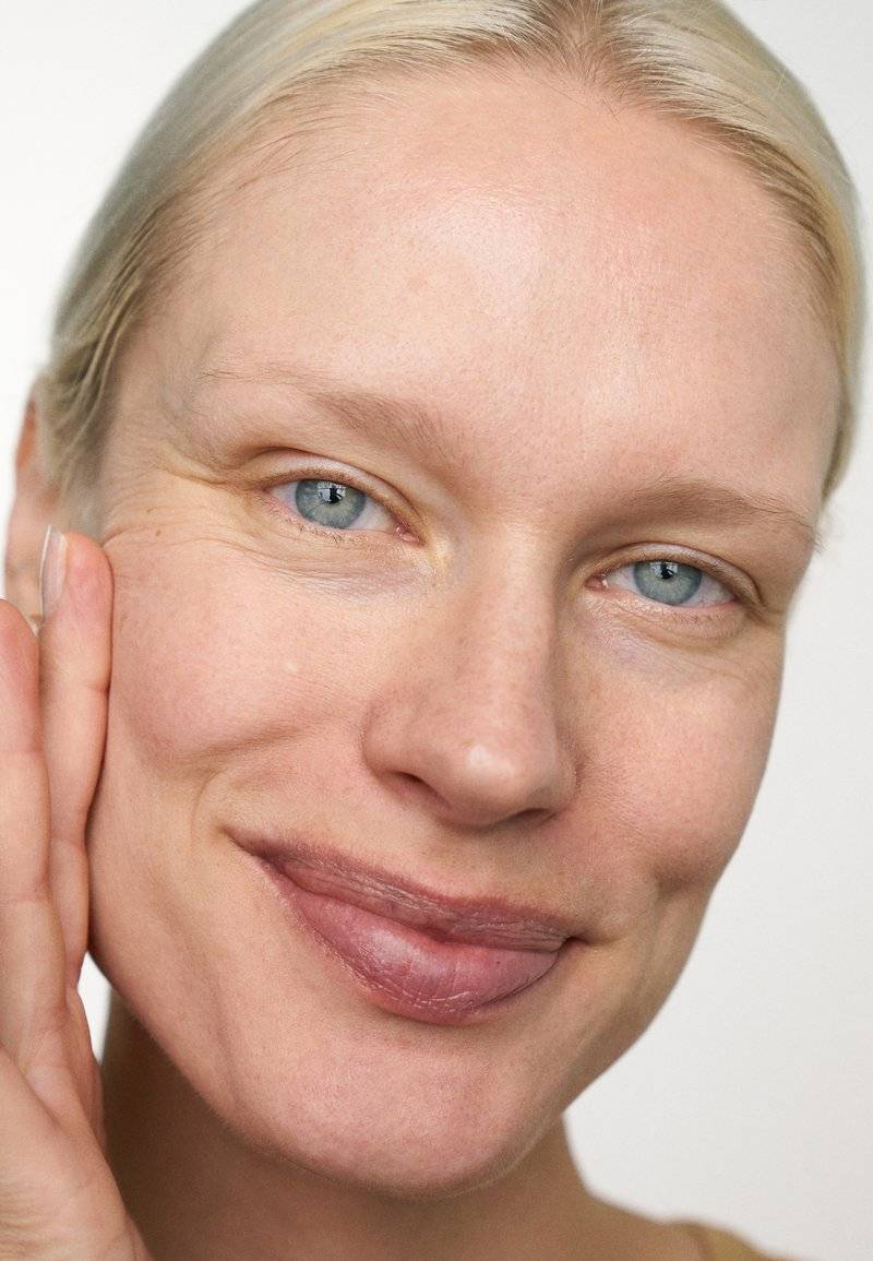 KIKO Milano KIKO Milano SMART HYDRASHOT STICK - Face cream Begrenzt auf 3 Tage