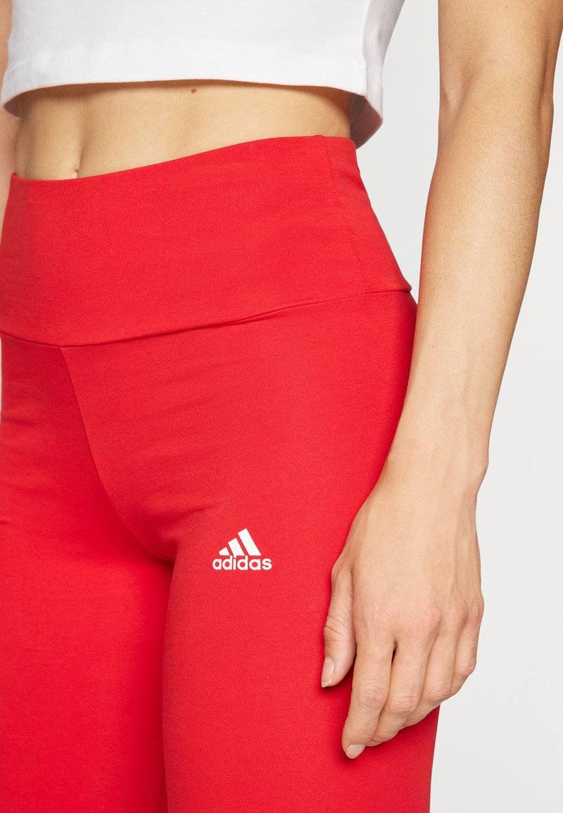 adidas Sportswear adidas Sportswear ESSENTIALS HIGH-WAISTED - Leggings - better scarlet Auslauf