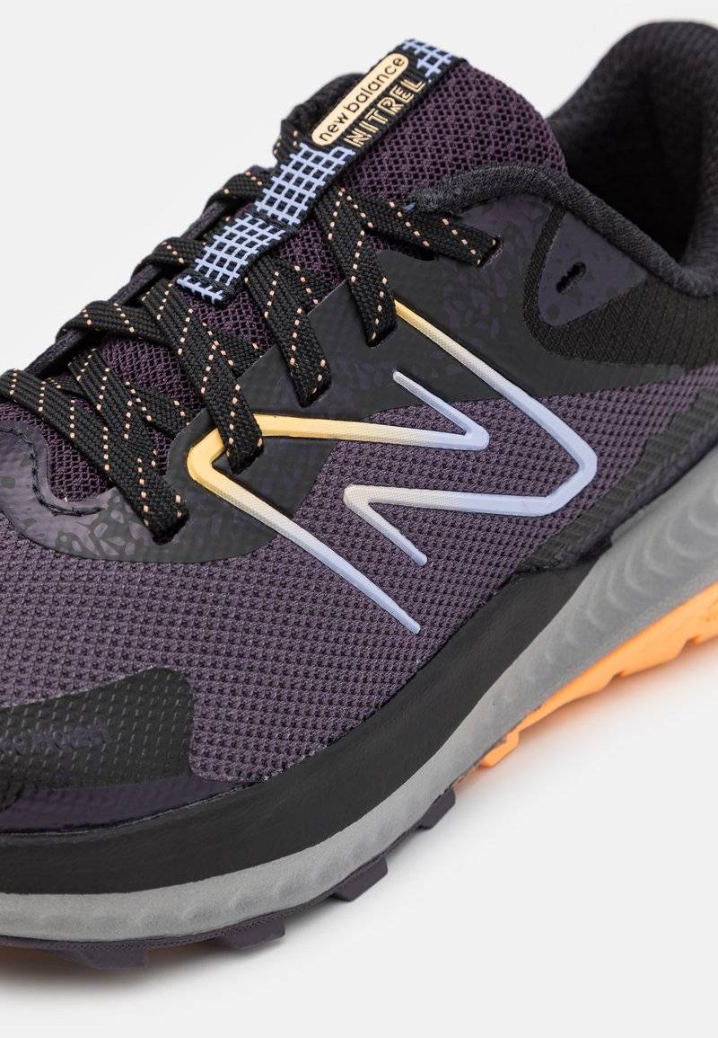 New Balance New Balance DYNASOFT NITREL V6 GTX - Trail running shoes - interstellar Kostenloser Versand