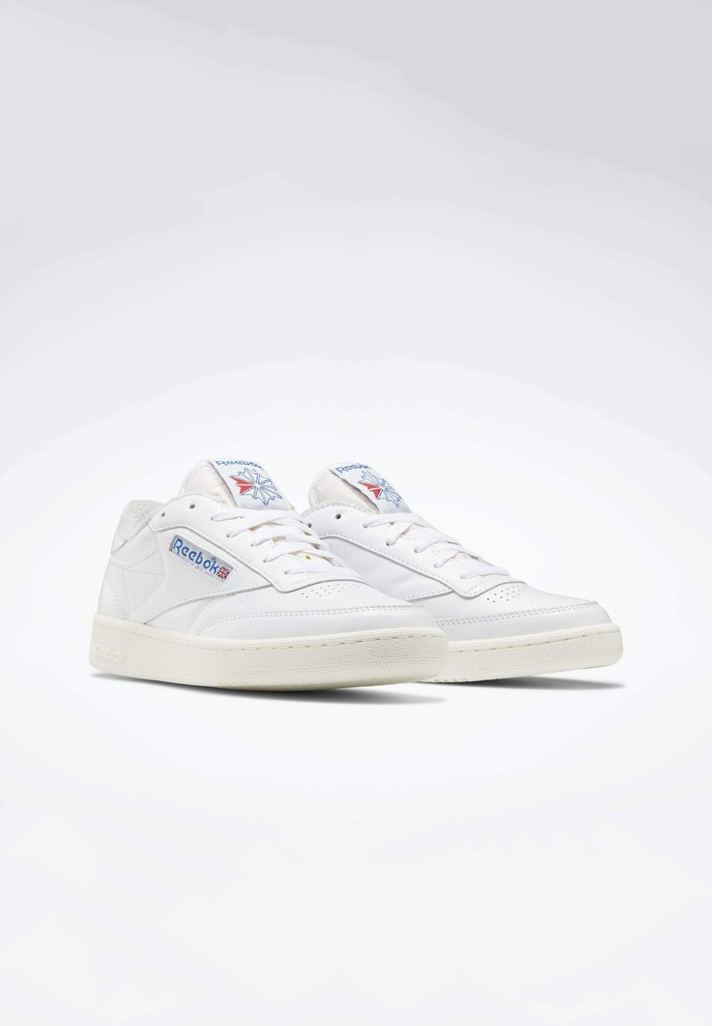 Reebok Classic Reebok Classic CLUB C 85 VINTAGE UNISEX - Trainers - white Jubiläumsangebot