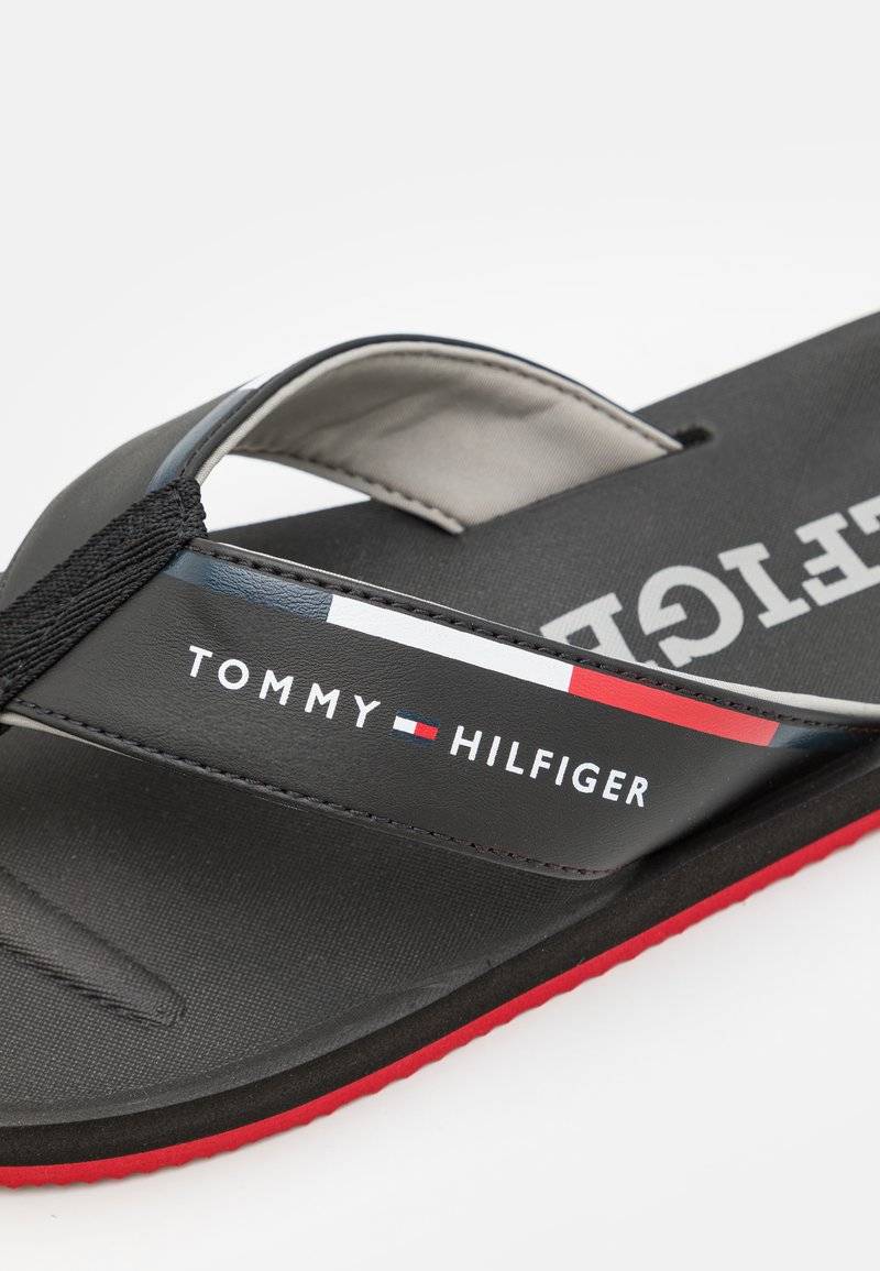Tommy Hilfiger Tommy Hilfiger COMFORT - Pool slides - black Tägliche Deals