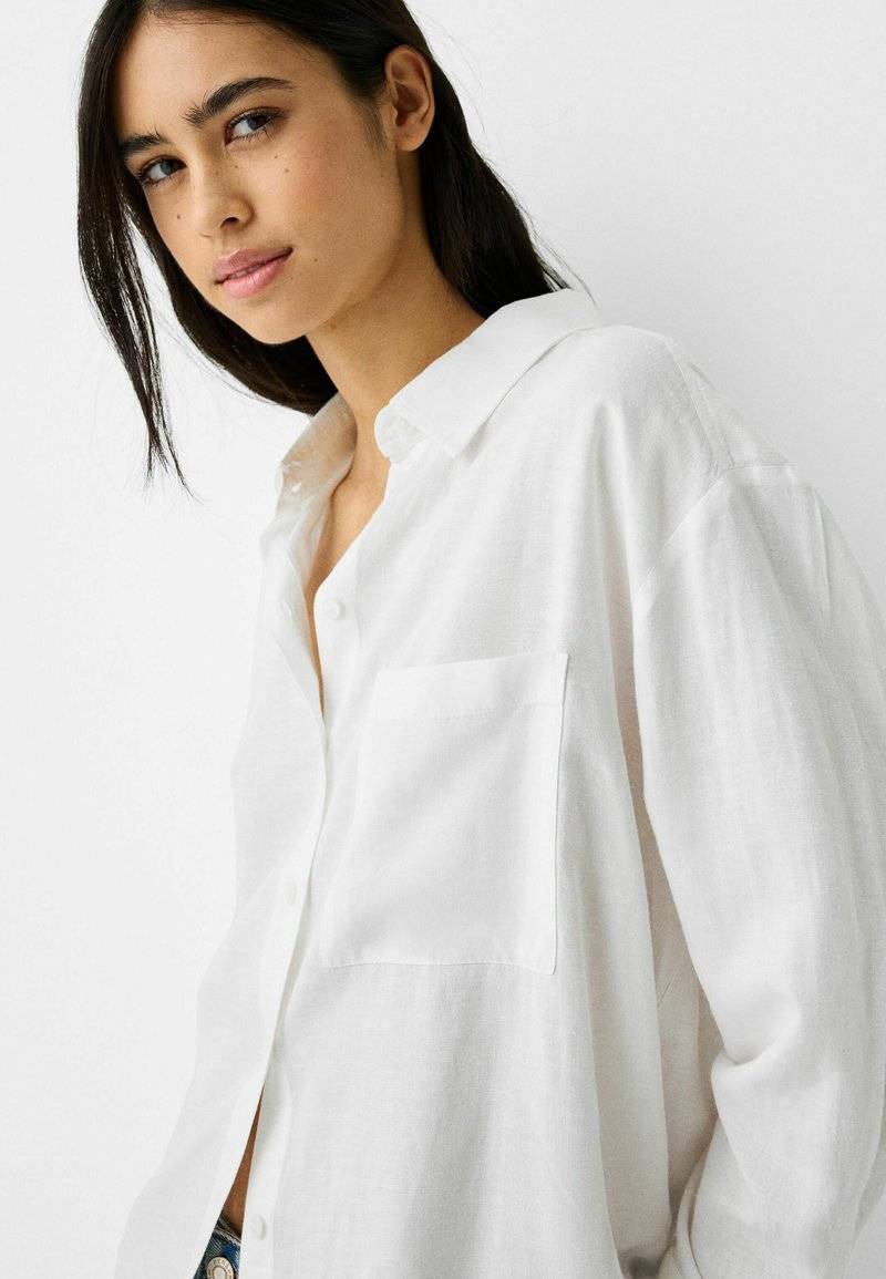 Bershka Bershka OVERSIZE - Button-down blouse - white Fabrik Onlineshop