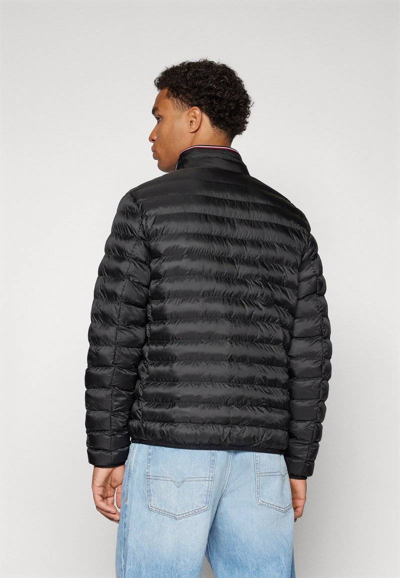 Tommy Hilfiger Tommy Hilfiger PACKABLE - Light jacket - black Begrenztes Angebot