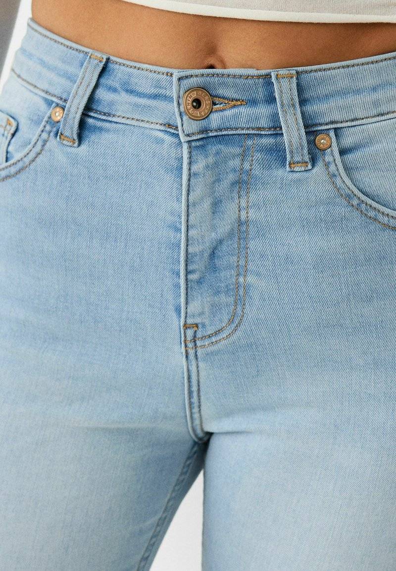 Bershka Bershka SUPER - Jeans Skinny Fit - light blue Weihnachtsangebot