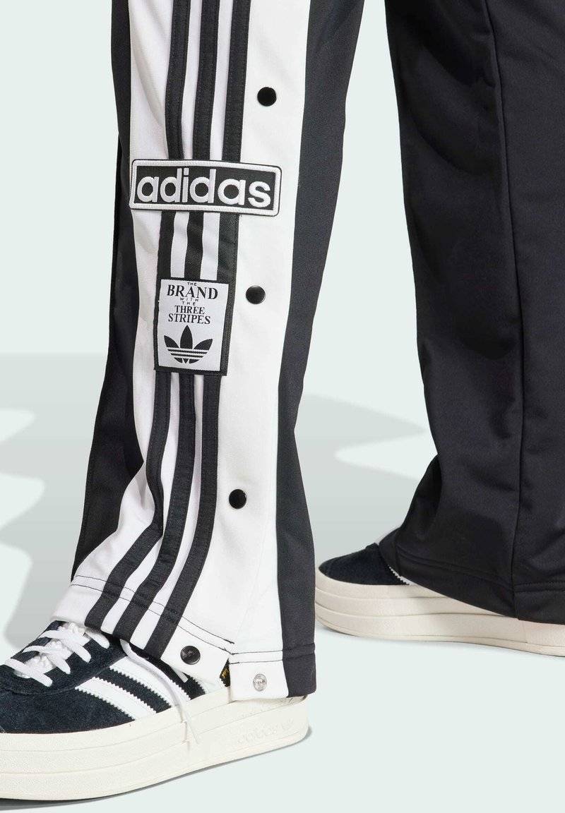 adidas Originals adidas Originals BREAK - Tracksuit bottoms - black Riesige Ersparnisse