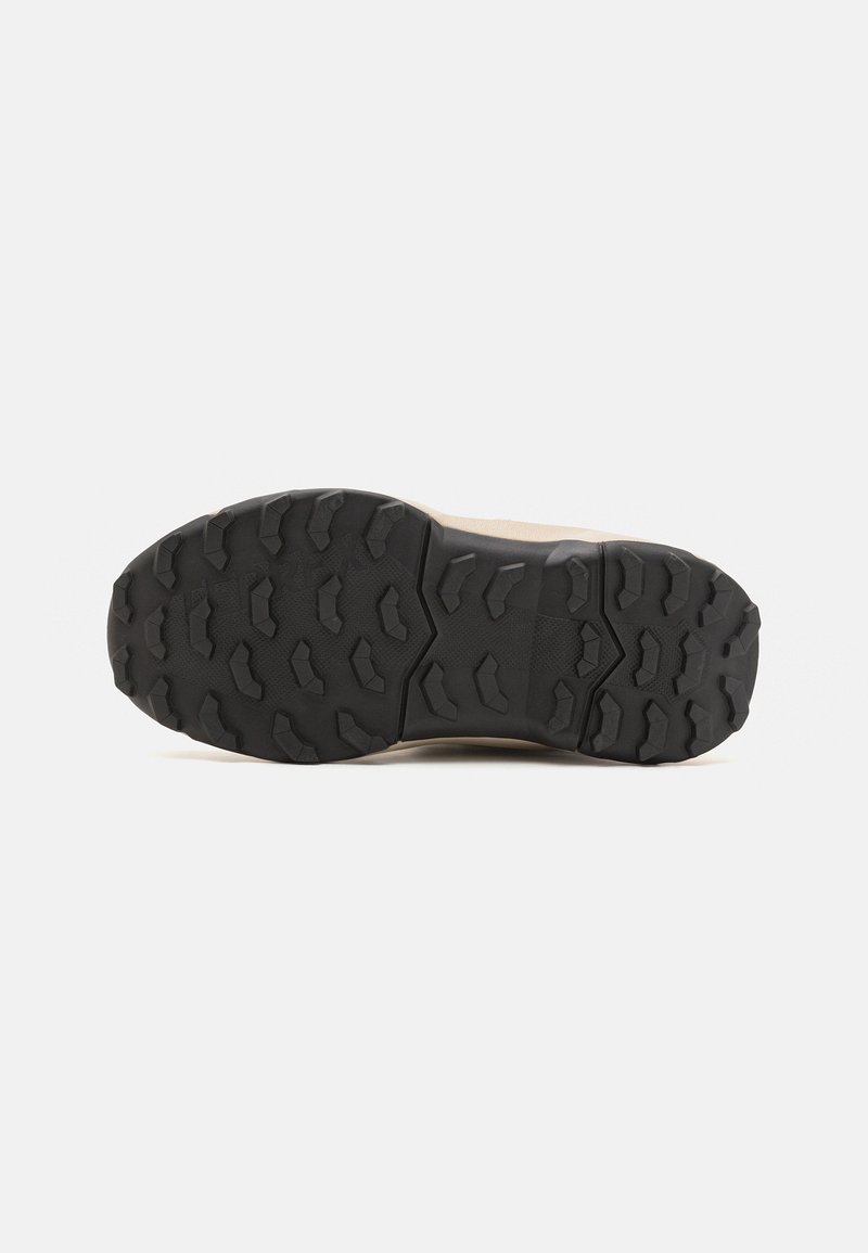 Adidas Terrex Adidas Terrex TERREX AX4R MID HIKING - Hiking shoes JETZT KAUFEN