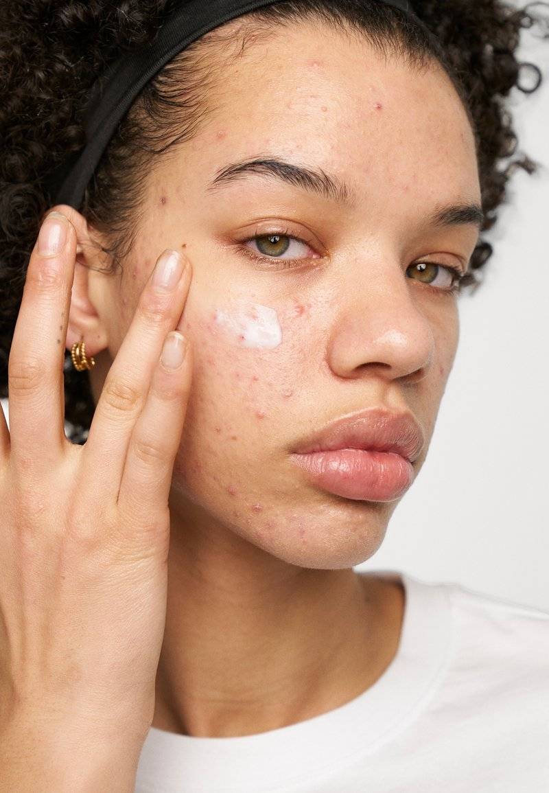 BABOR BABOR GENTLE PEELING CREAM - Facial scrub & peel Riesige Rabatte