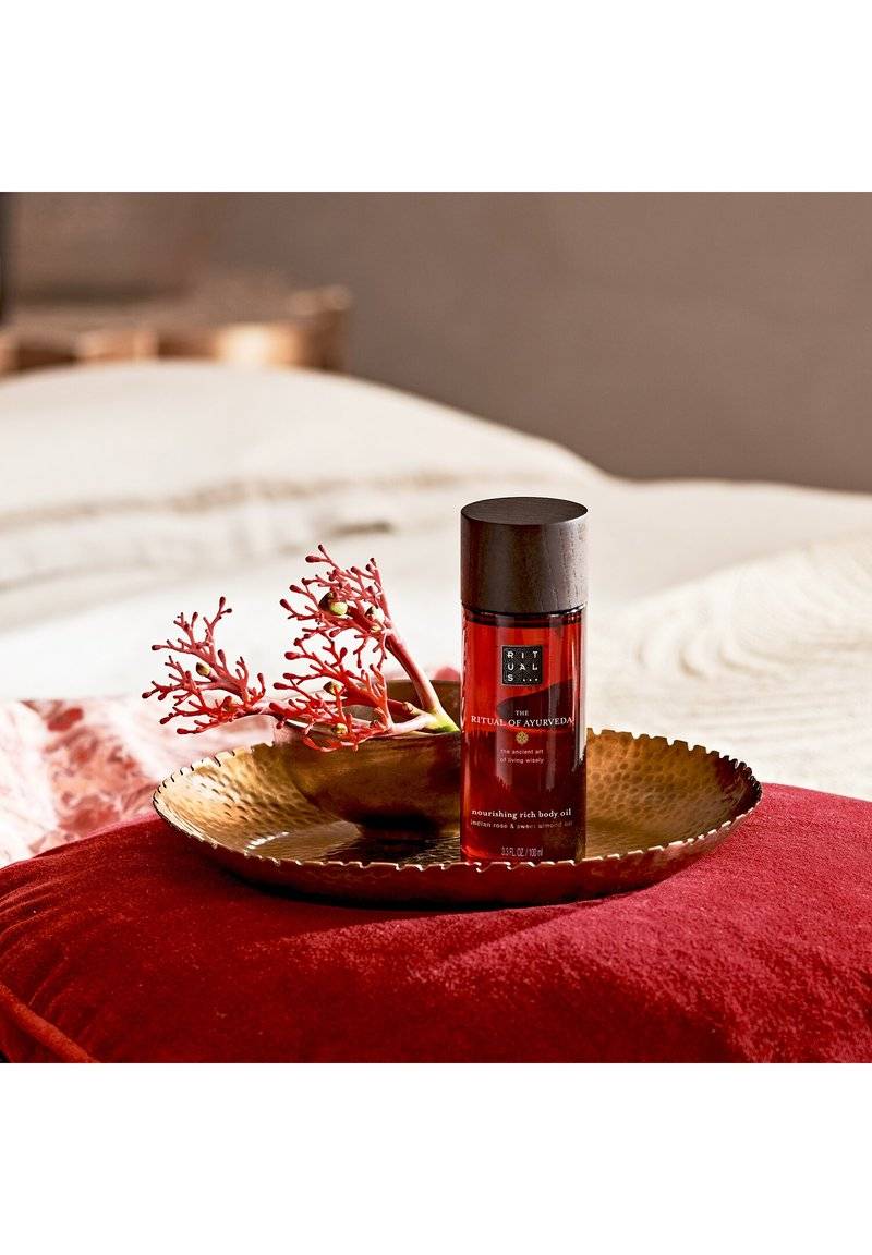 Rituals Rituals RICH BODY OIL THE RITUAL OF AYURVEDA - SWEET & NUTTY - SWEET ALMOND & INDIAN ROSE - Body oil Outlet