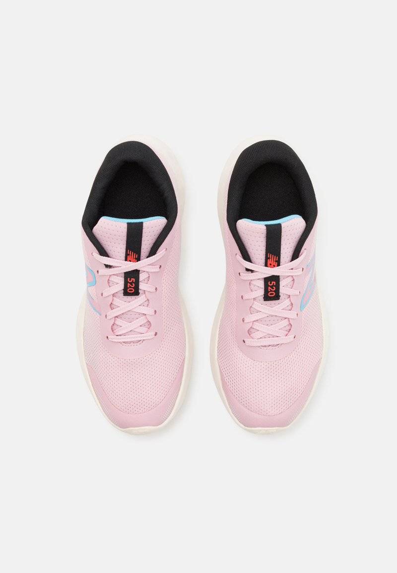 New Balance New Balance 520V8 UNISEX - Competition running shoes - mid century pink Black Friday
