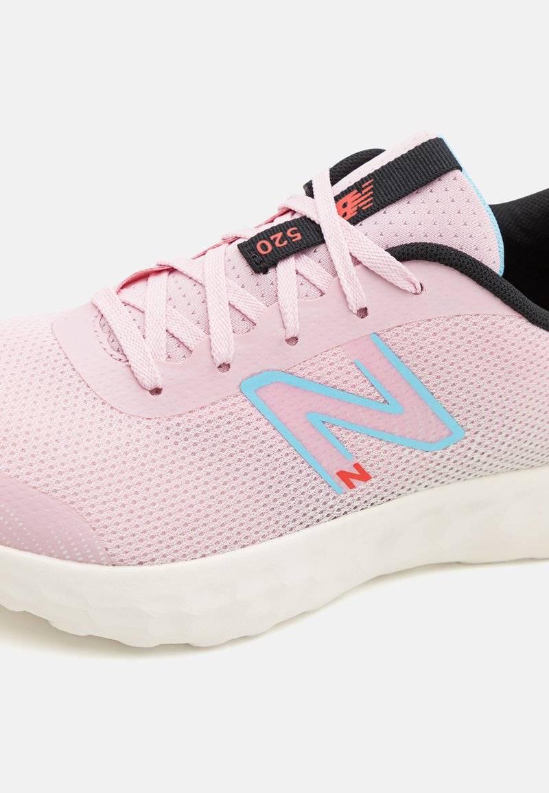New Balance New Balance 520V8 UNISEX - Competition running shoes - mid century pink Black Friday