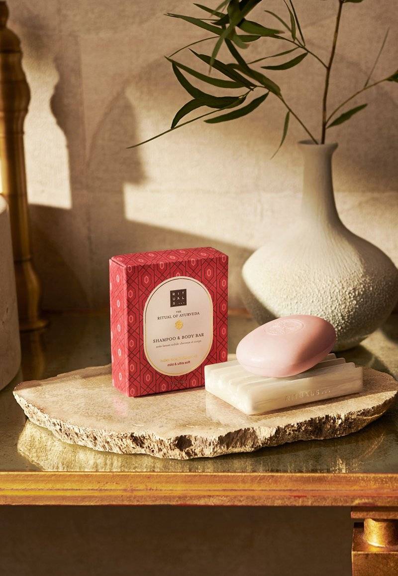 Rituals Rituals THE RITUAL OF AYURVEDA SHAMPOO & BODY BAR - Soap bar - 0 Discount Store für neue Produkte