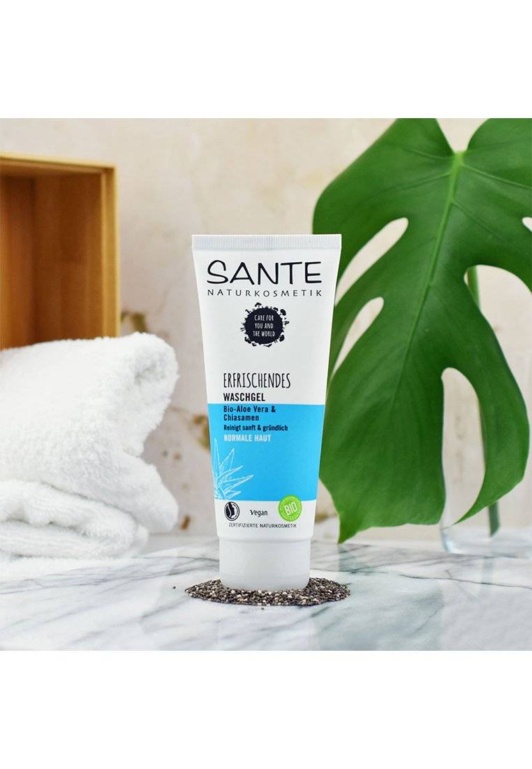 Sante Sante REFRESHING CLEANSING GEL ORGANIC ALOE VERA & CHIA SEEDS - Cleanser Speichern exportieren