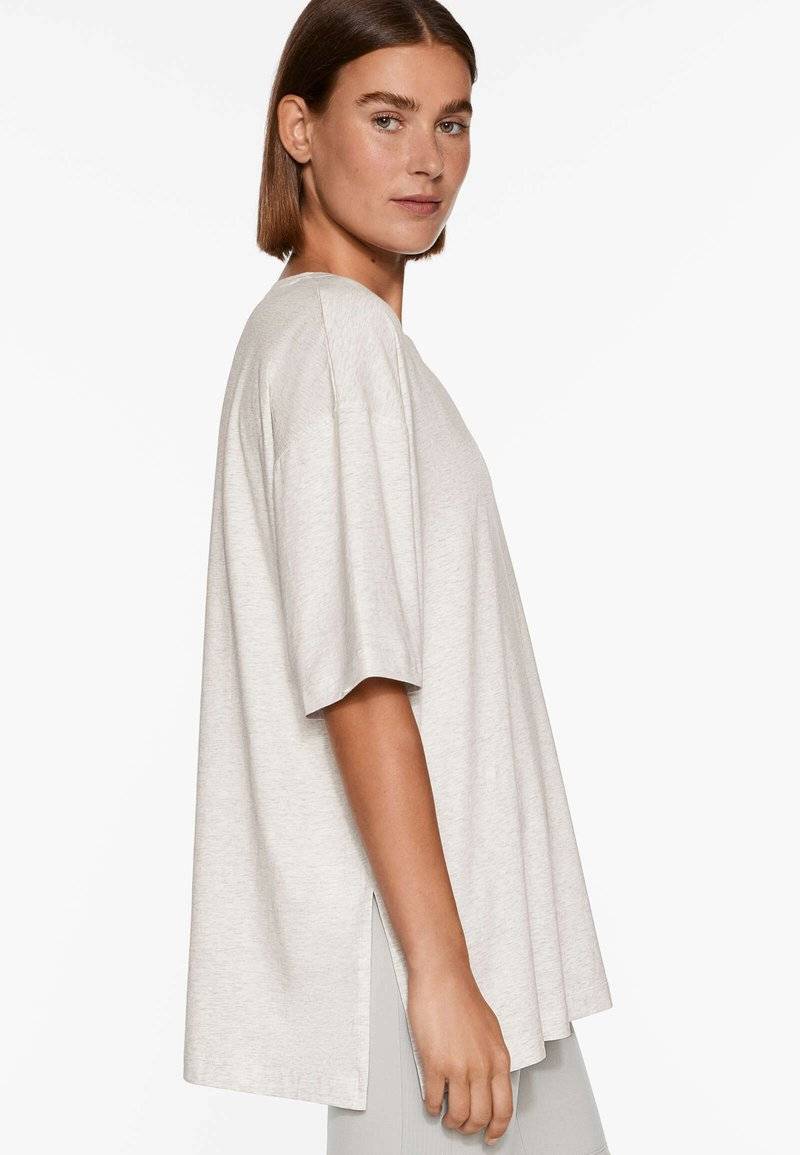 OYSHO OYSHO SHORT SLEEVE - Basic T-shirt - mottled light grey im Angebot