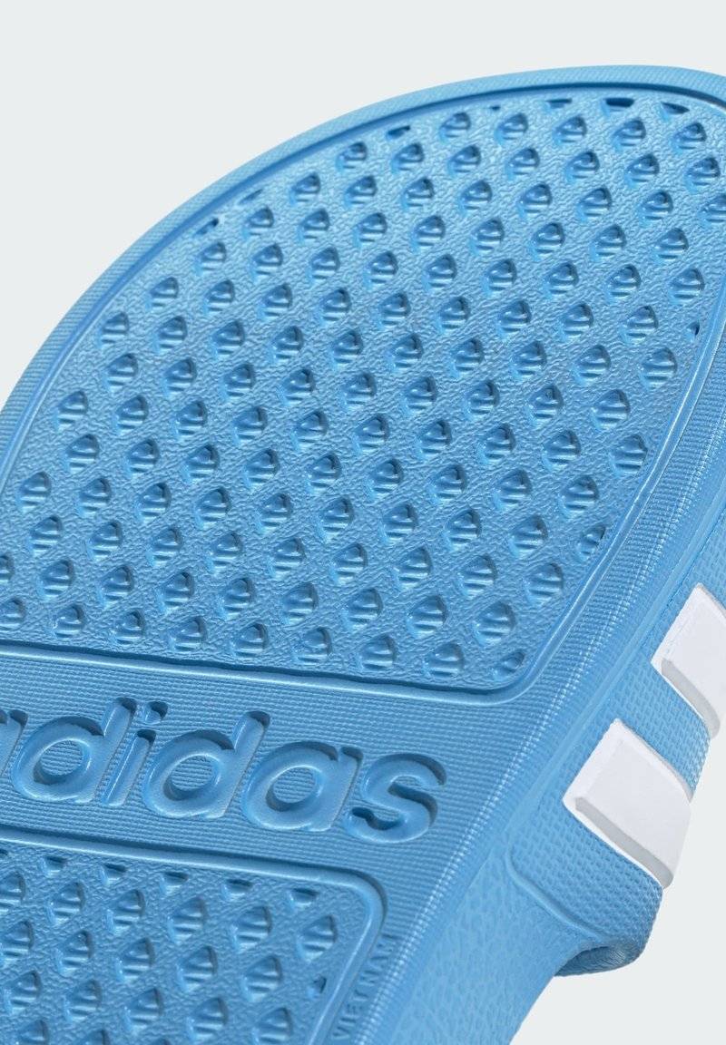 adidas Performance adidas Performance ADILETTE AQUA - Pool slides - blue burst cloud white blue burst Großer Ausverkauf