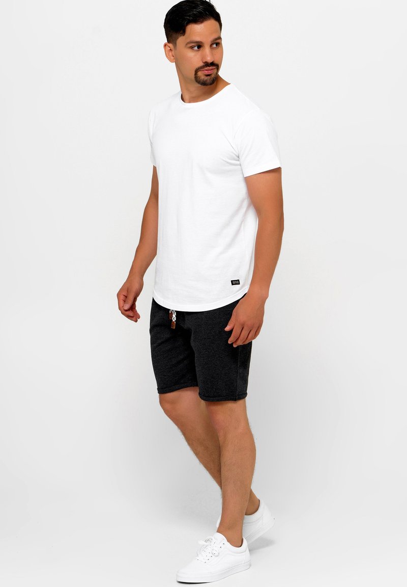 INDICODE JEANS INDICODE JEANS ALDRICH - Shorts - black mix Top Angebot