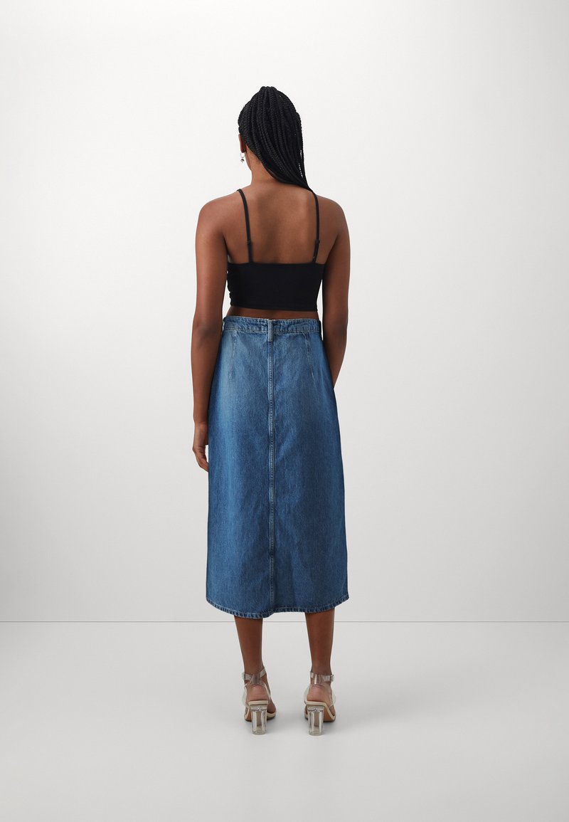 ONLY ONLY ONLCECE MIDI BUTTON SKIRT - A-line skirt - medium blue denim Kostenlose Rückgabe