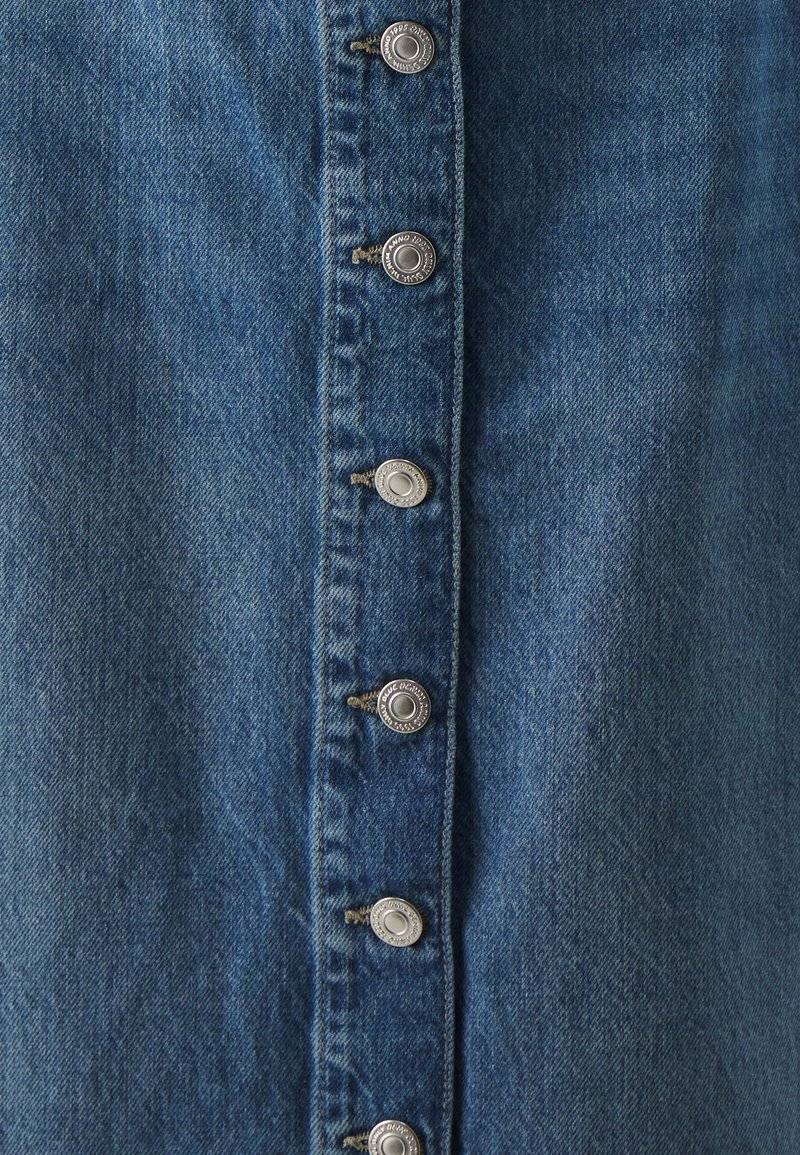 ONLY ONLY ONLCECE MIDI BUTTON SKIRT - A-line skirt - medium blue denim Kostenlose Rückgabe