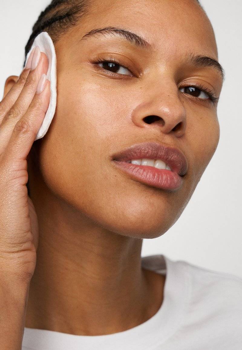 BABOR BABOR SOOTHING ROSE TONER - Toner 50% Rabatt für begrenzte Zeit