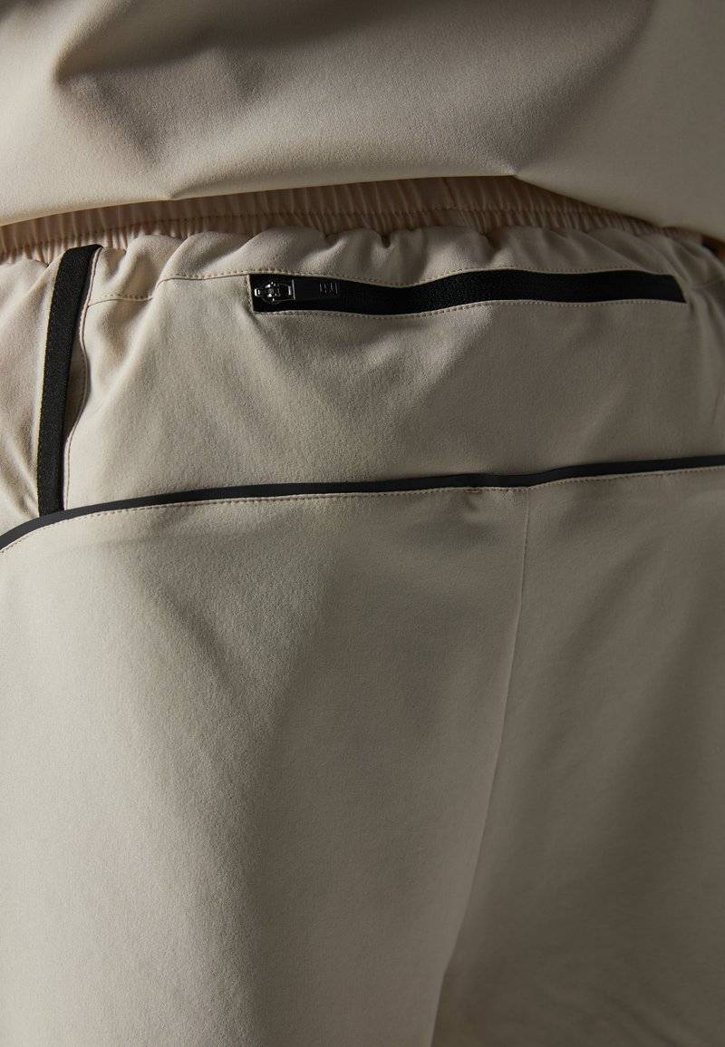 Pier One Sport Pier One Sport Sports shorts - beige Blitzverkäufe