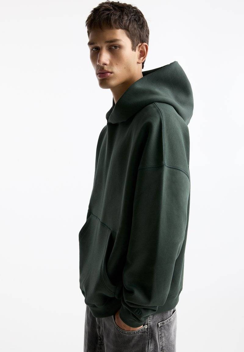 PULL&BEAR PULL&BEAR BOXY - Hoodie - dark green Neueste Mode