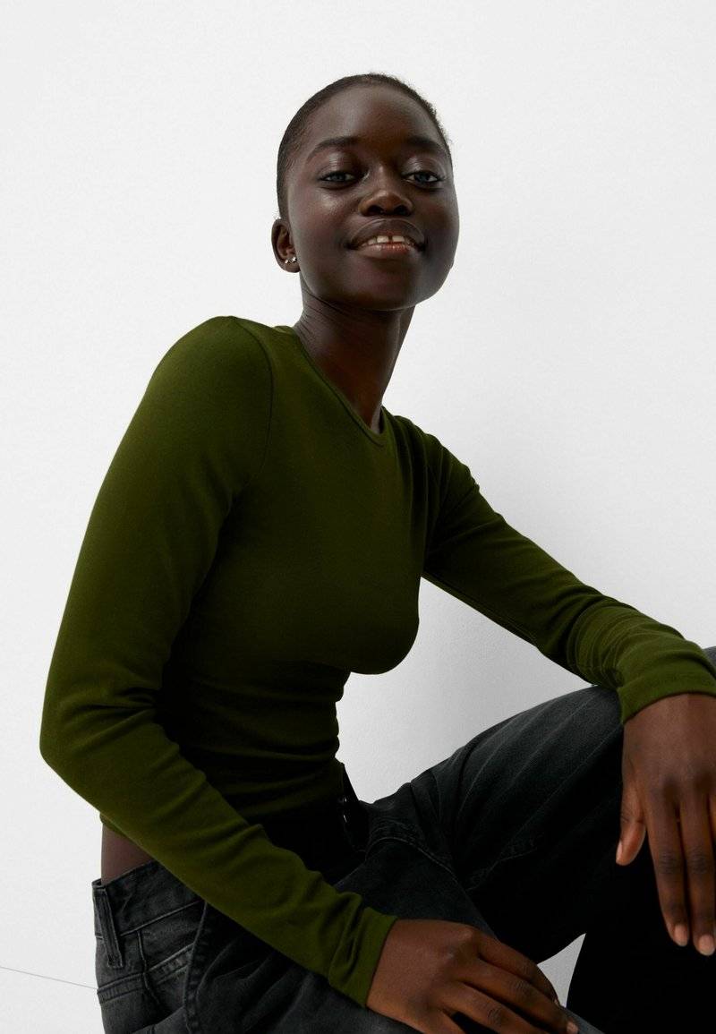Bershka Bershka LONG SLEEVE - Long sleeved top - green Riesige Ersparnisse