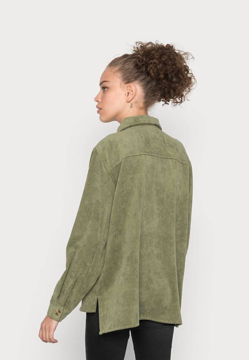 Pieces Pieces PCEFFI - Button-down blouse - olivine Wochenangebot
