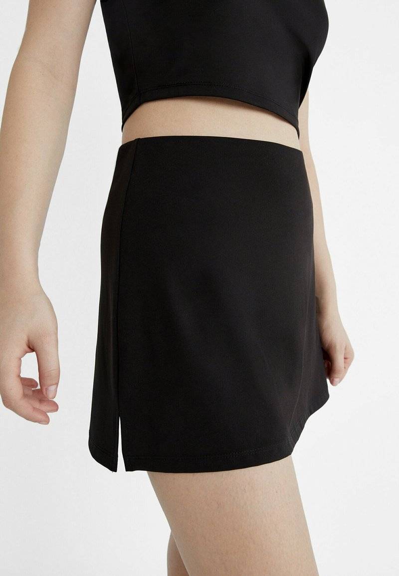 Stradivarius Stradivarius Mini skirt - black Bis zu 50% Rabatt