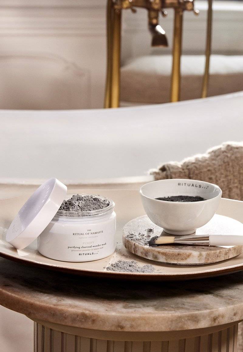 Rituals Rituals THE RITUAL OF NAMASTE PURIFYING CHARCOAL MASK - Face mask Heißer Verkauf