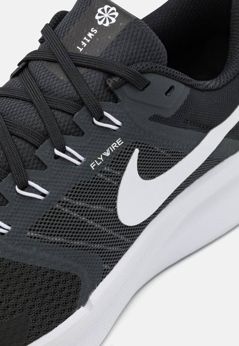 Nike Performance Nike Performance RUN SWIFT 3 - Stability running shoes Saisonale Angebote