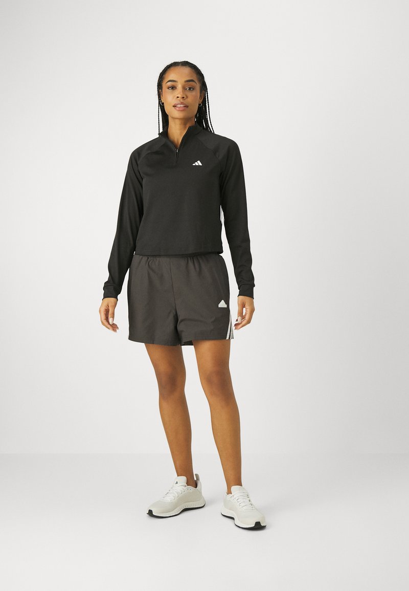 adidas Sportswear adidas Sportswear FUTURE ICONS THREE STRIPES SHORT - Sports shorts - black Nur für heute