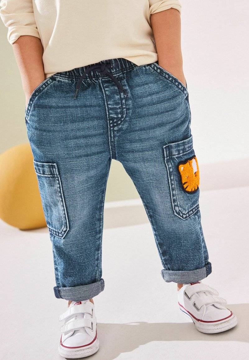 Next Next UTILITY - Relaxed fit jeans - mid blue denim with tiger Weihnachtsangebot