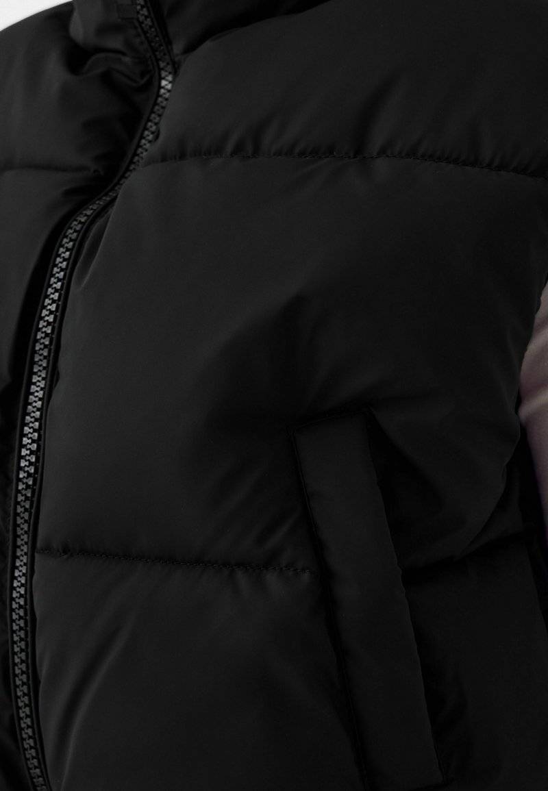 Bershka Bershka CROPPED PUFFER - Waistcoat - black denim Jubiläumsangebot