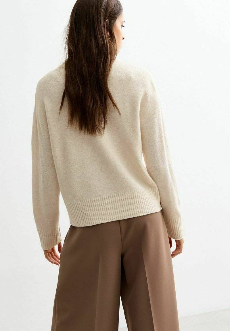 New Look New Look CREW NECK - Jumper - off white Online Outlet