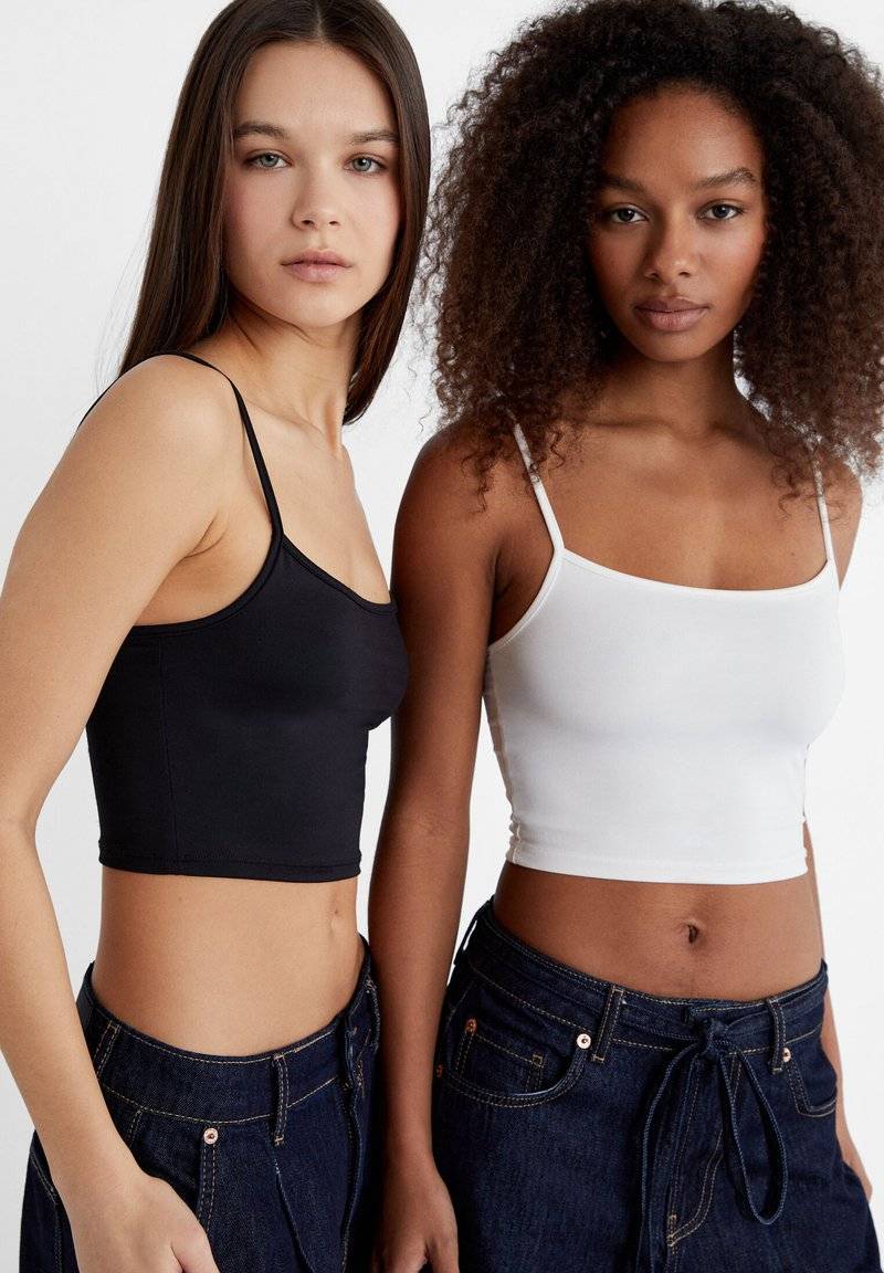 Stradivarius Stradivarius 2-PACK OF STRAPPY CROP - Top - black Sonderangebot